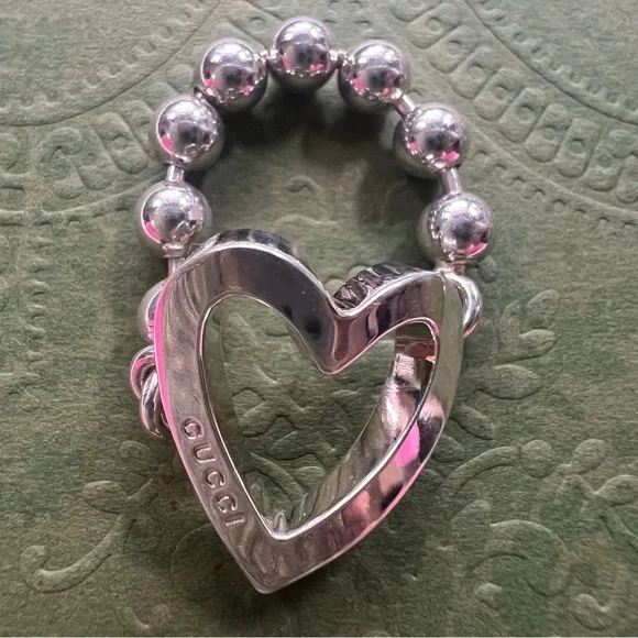 Gucci Silver Heart Beaded Toggle Ring - Picture 6 of 15